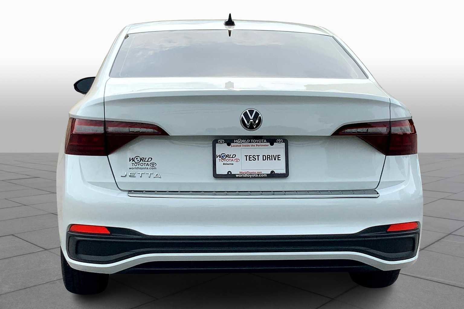 Used 2024 Volkswagen Jetta S image 5