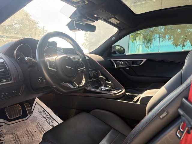 Used 2020 Jaguar F-TYPE R AWD/4WD image 6