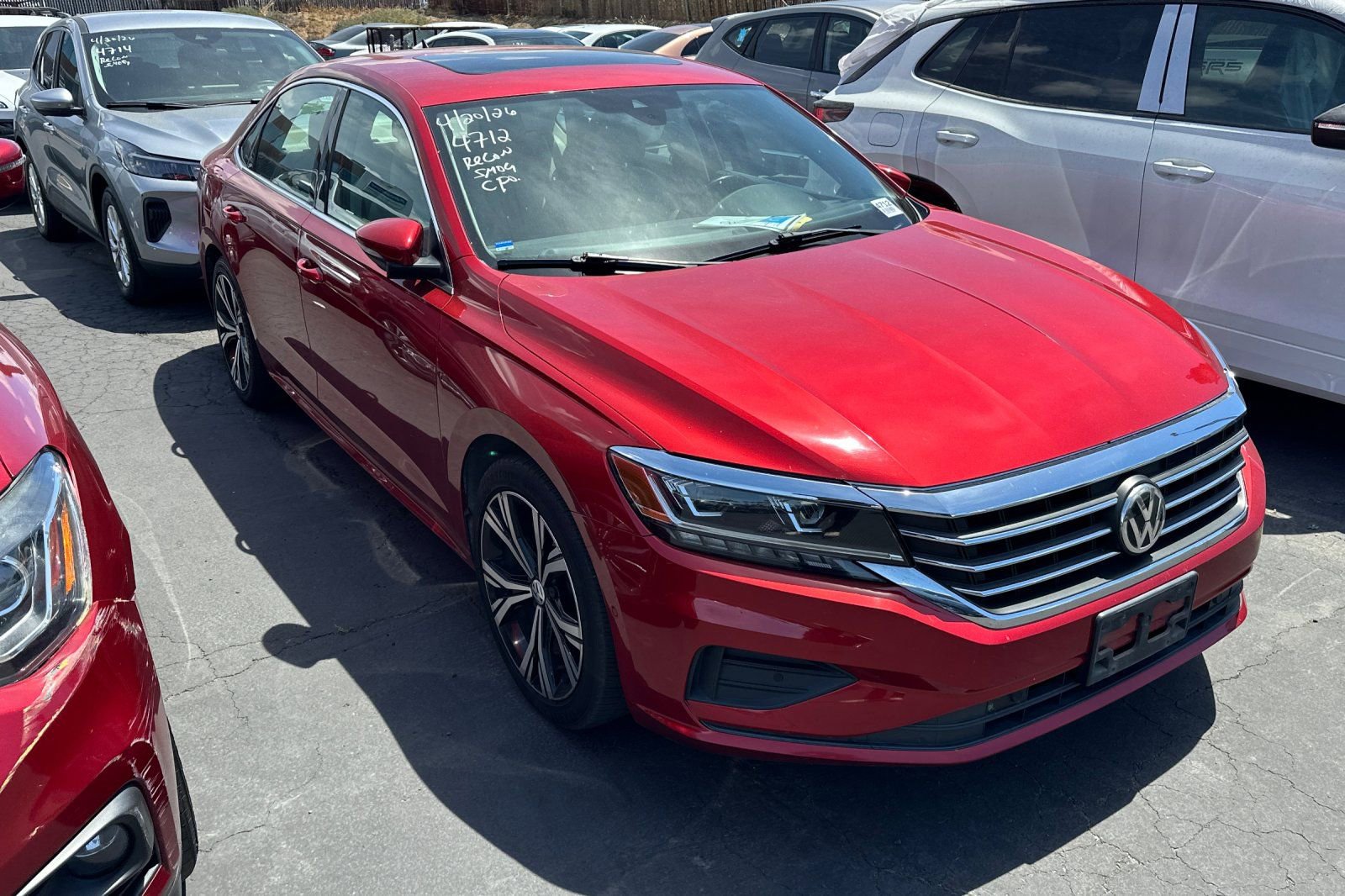 Used 2020 Volkswagen Passat 2.0T SEL image 2