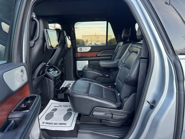 Used 2020 Lincoln Navigator L Reserve w/ Luxury Package AWD/4WD image 13
