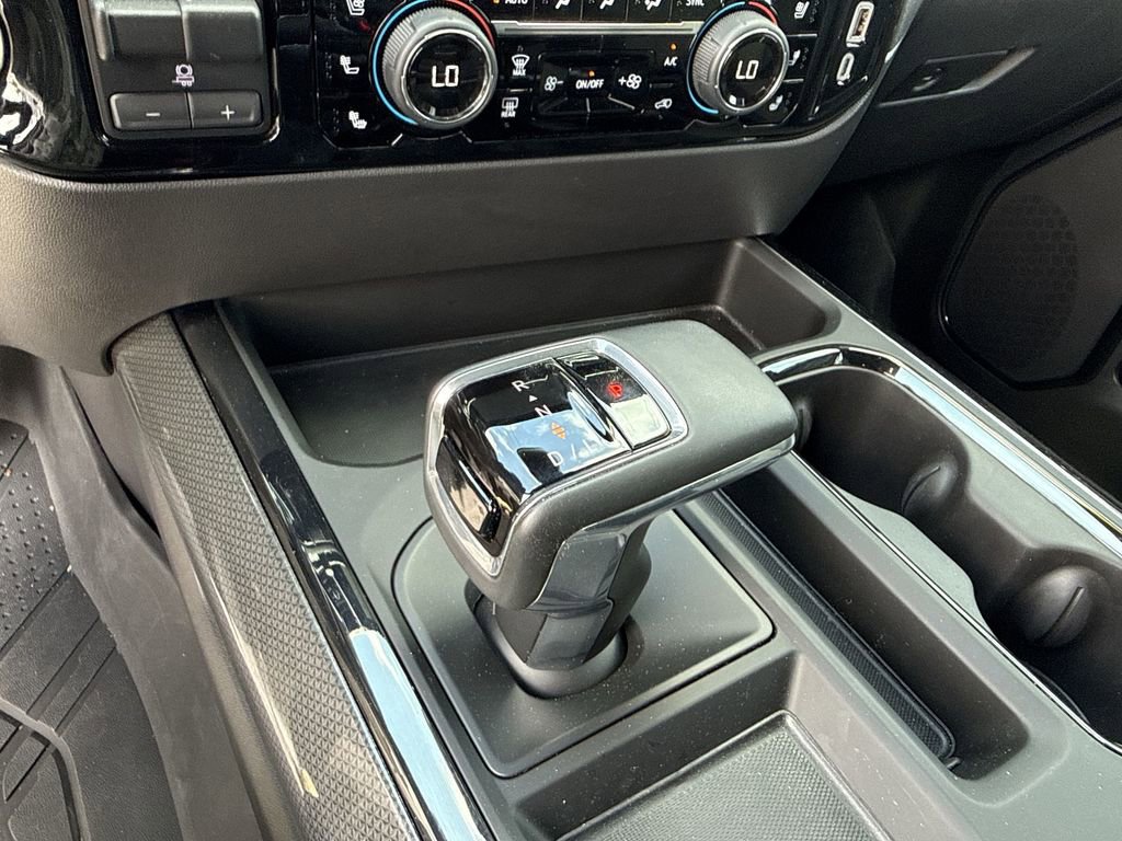 Used 2024 Chevrolet Silverado 1500 ZR2 w/ Technology Package image 19