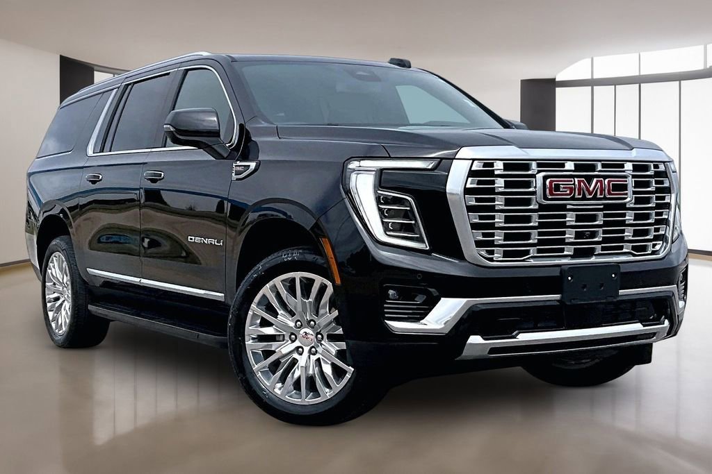 Used 2025 GMC Yukon XL Denali AWD/4WD image 11