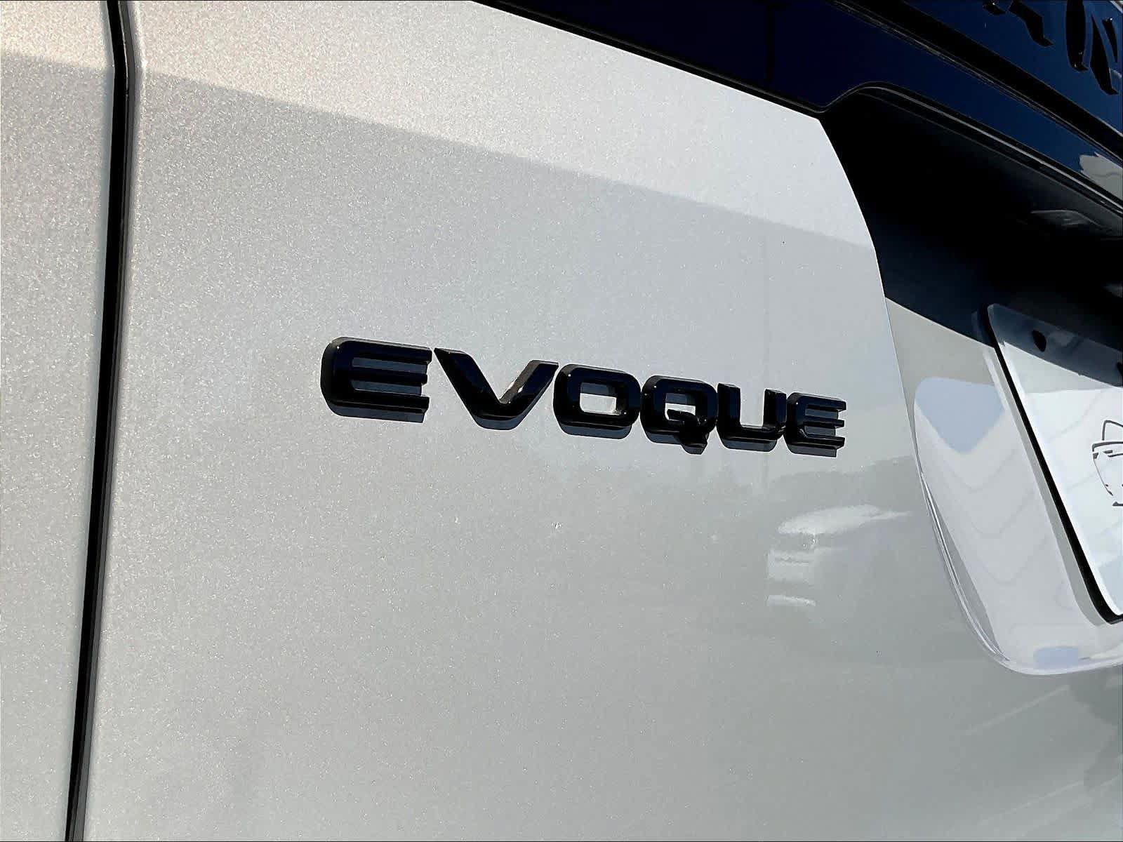 New 2026 Land Rover Range Rover Evoque Dynamic SE AWD/4WD image 26