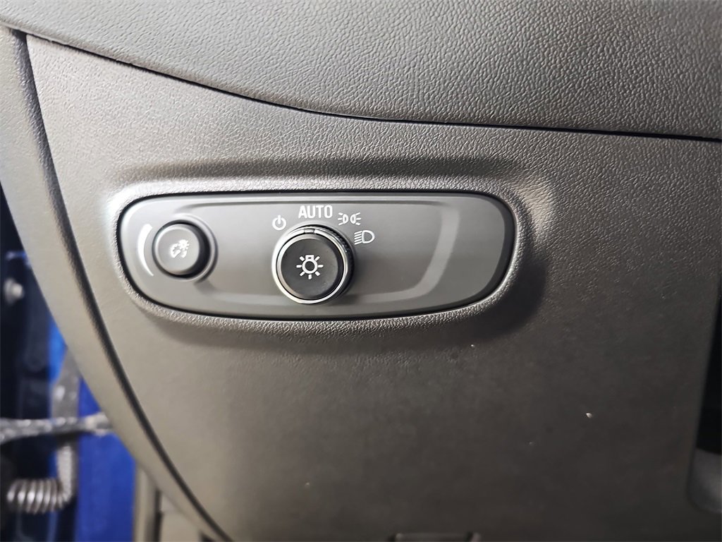 Certified 2023 Chevrolet Equinox RS image 31