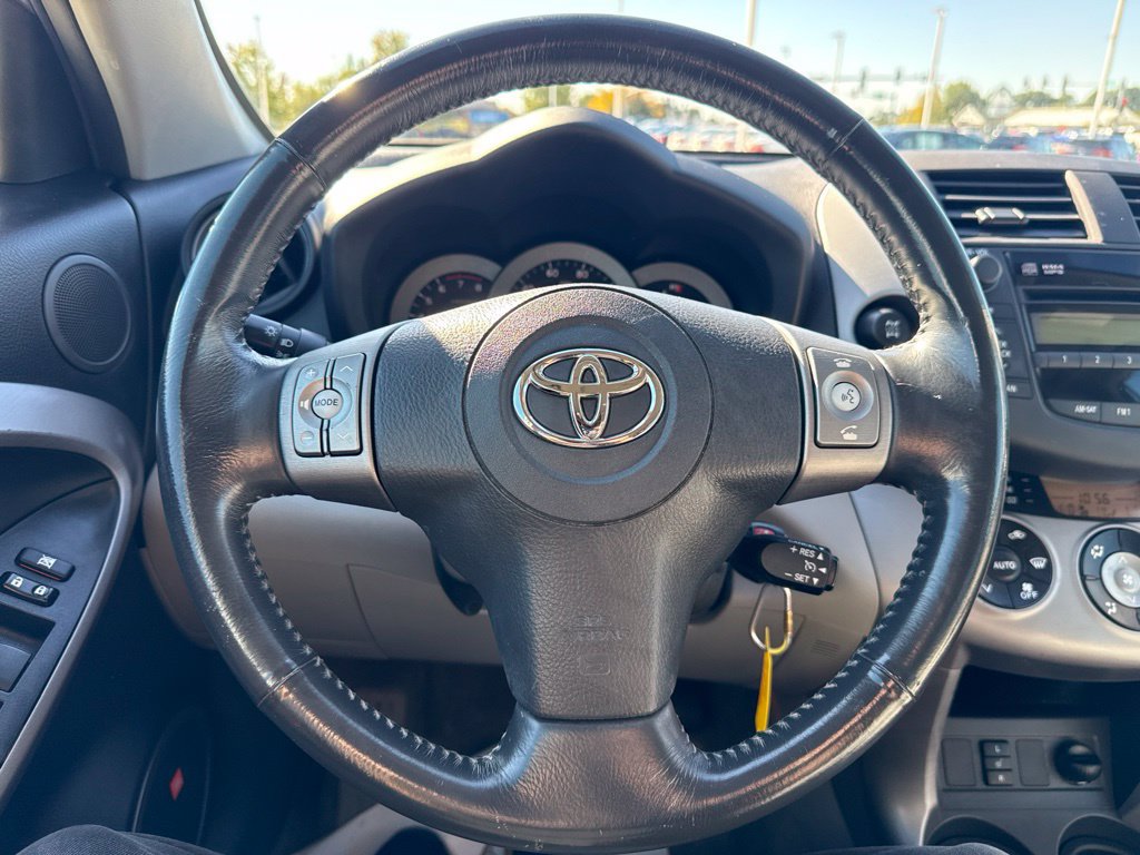 Used 2008 Toyota RAV4 Limited AWD/4WD image 12