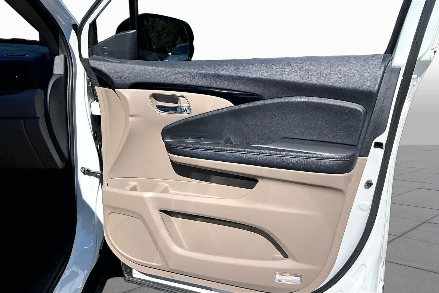Used 2022 Honda Pilot Touring image 25