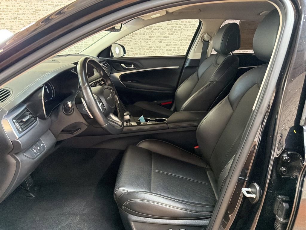 Used 2022 Genesis G70 2.0T image 23