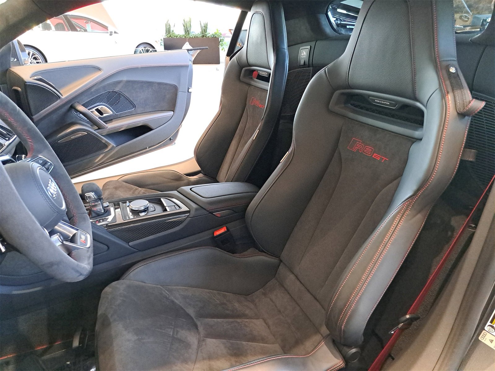 Used 2023 Audi R8 V10 GT image 13