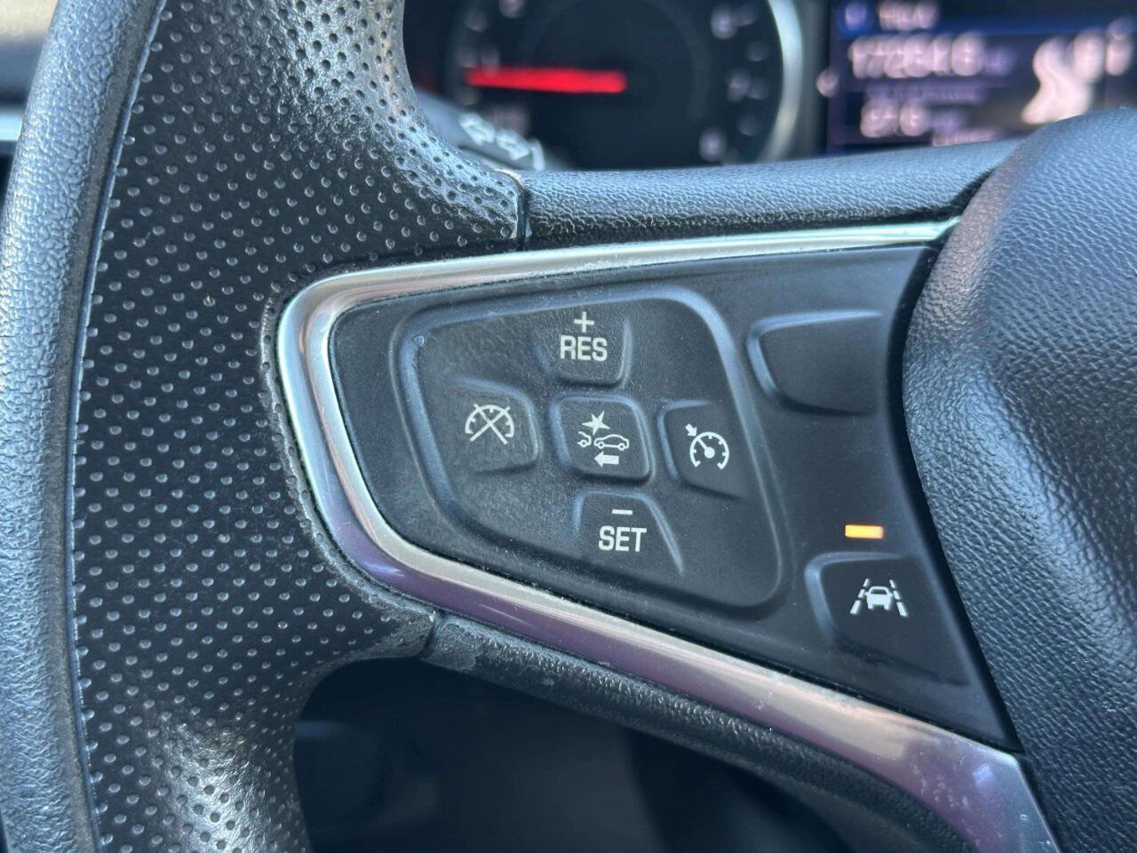 Used 2020 Chevrolet Equinox LT AWD/4WD image 32