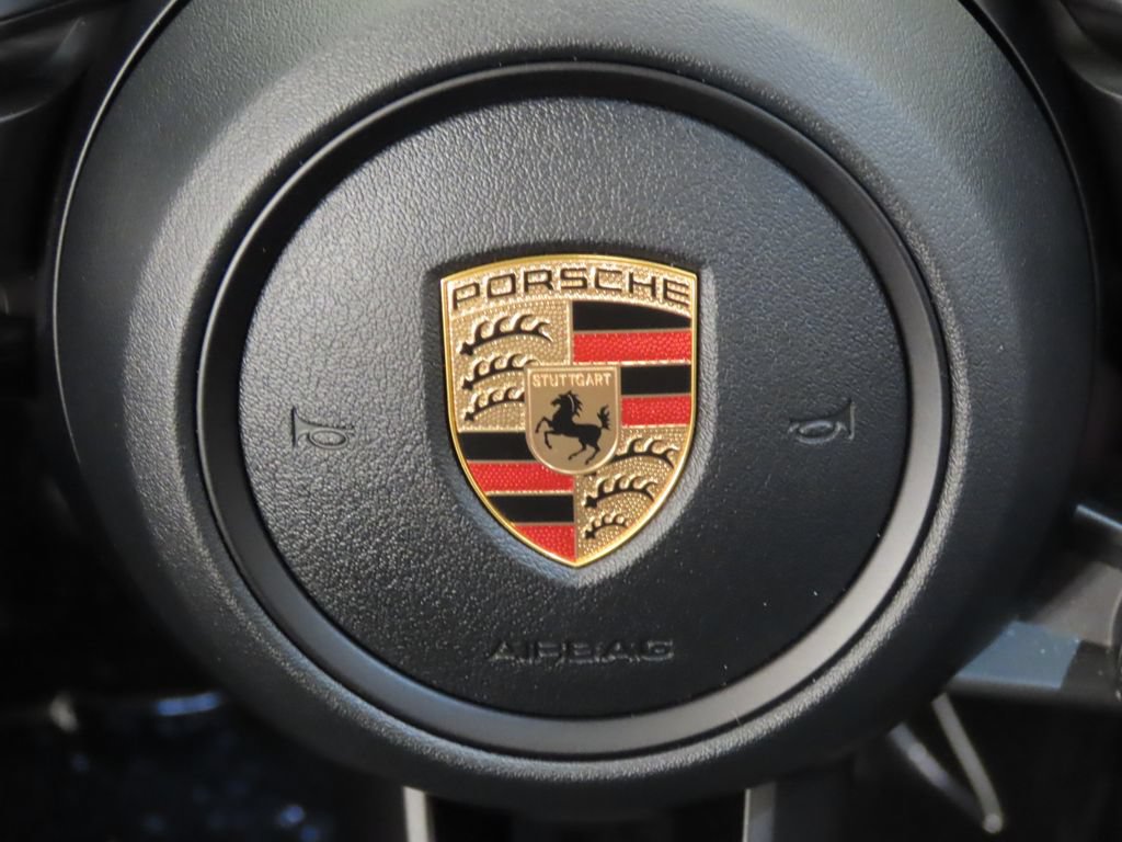 Certified 2026 Porsche Macan AWD/4WD image 20