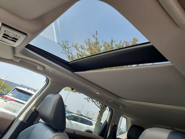 Certified 2023 Nissan Rogue SL w/ SL Premium Package FWD image 20