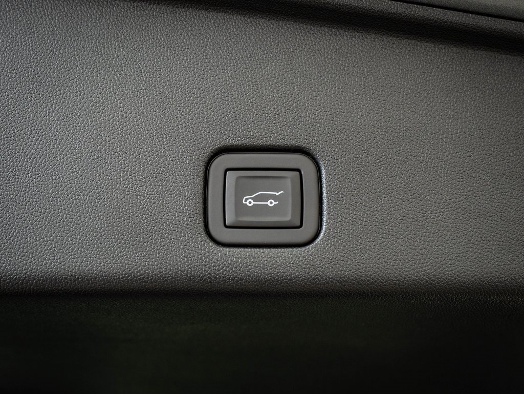 Certified 2024 Acura ZDX A-Spec image 19