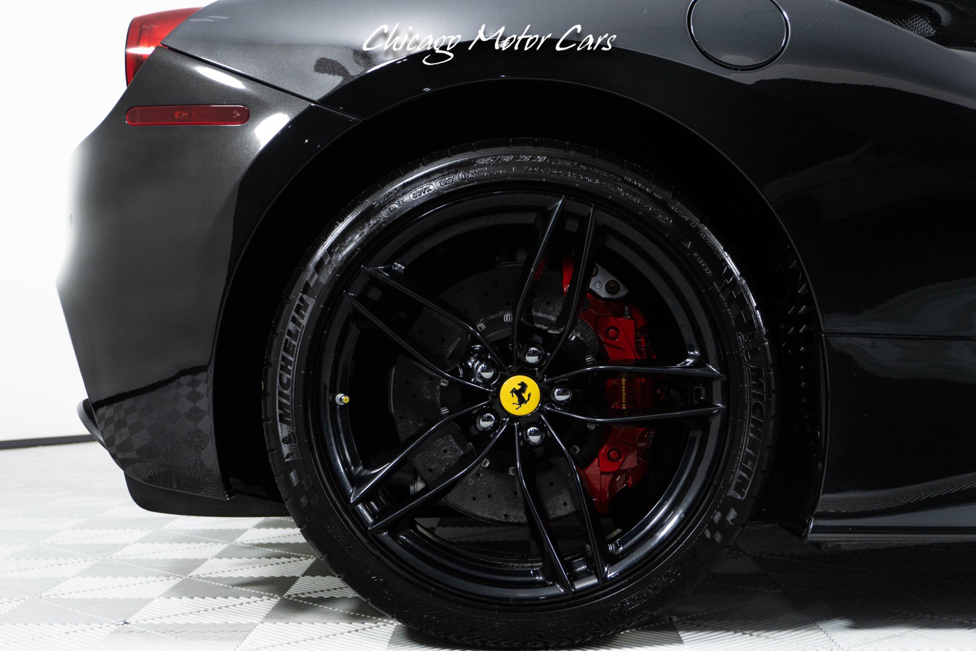 Used 2018 Ferrari 488 Spider RWD image 22