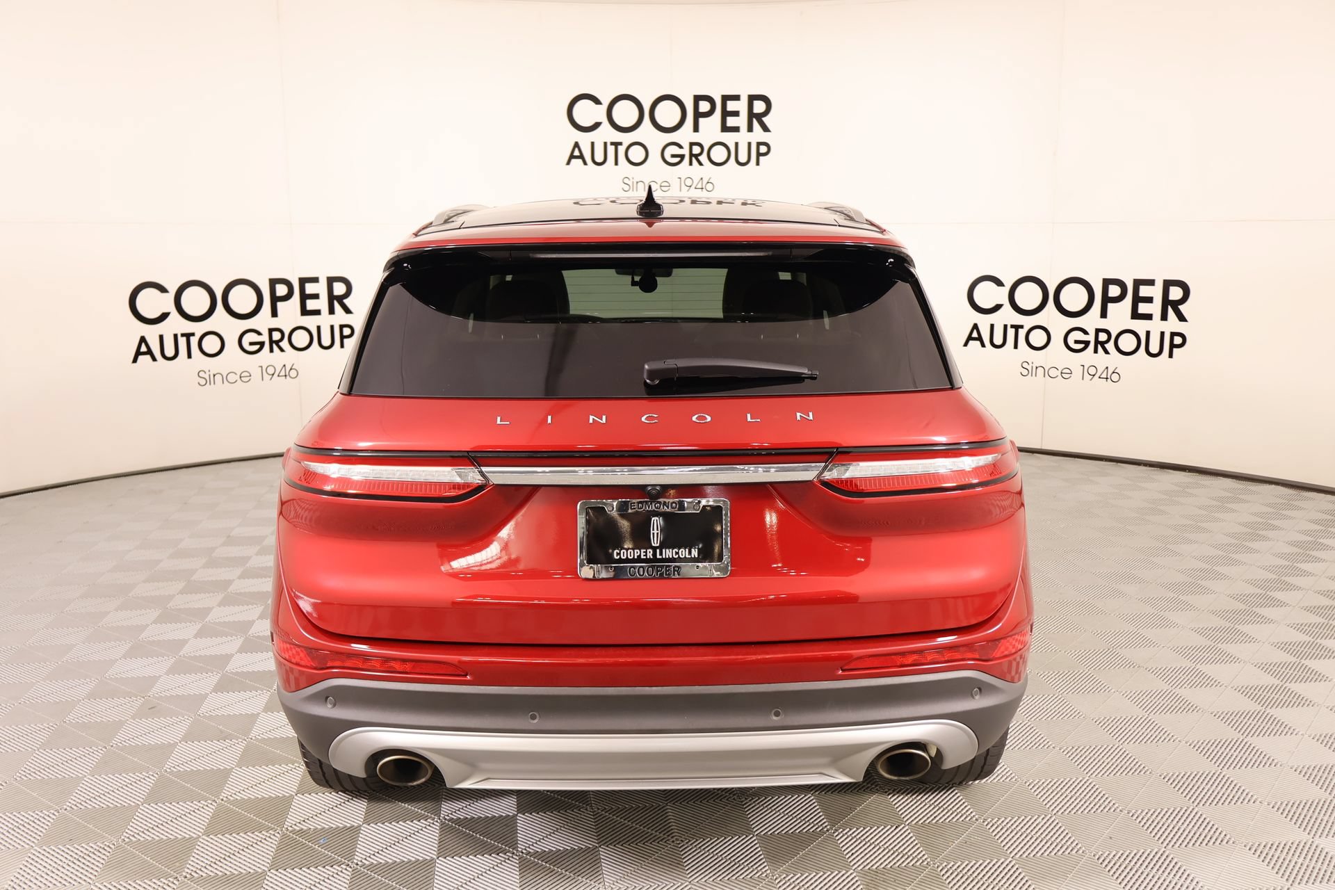 Used 2021 Lincoln Corsair Reserve w/ Elements Package FWD image 23