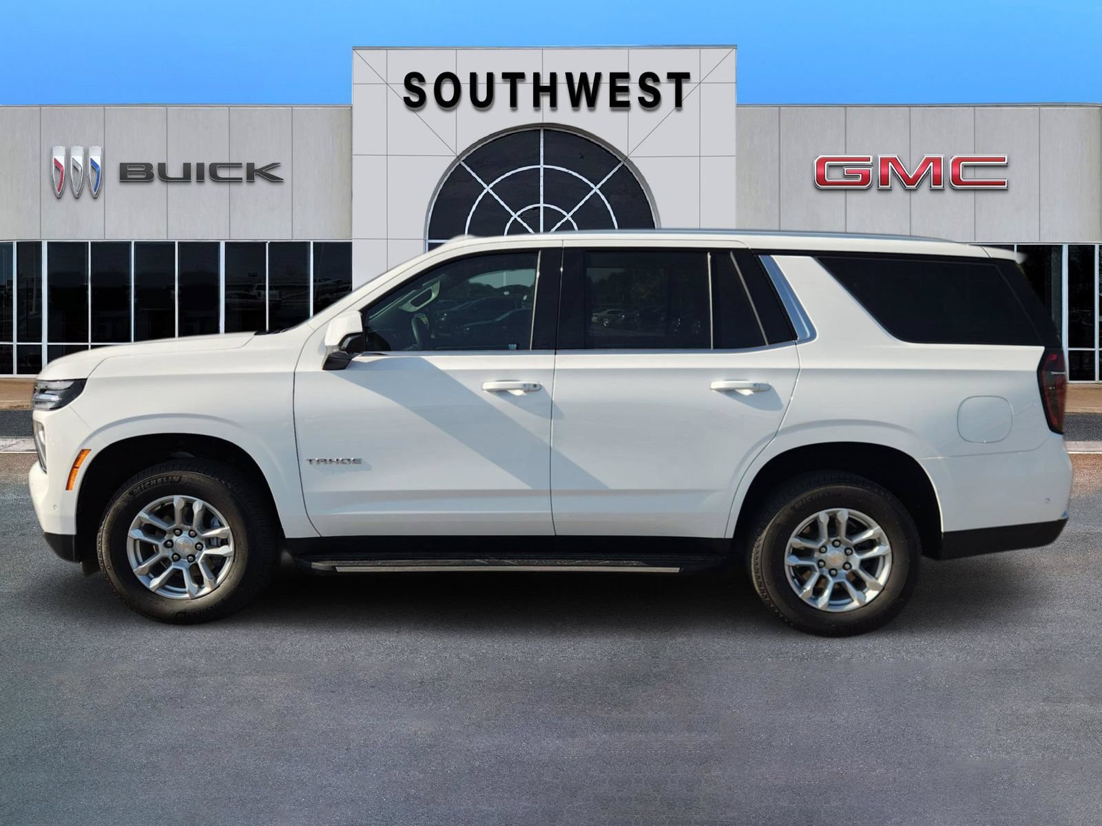 Used 2025 Chevrolet Tahoe LS RWD video 3