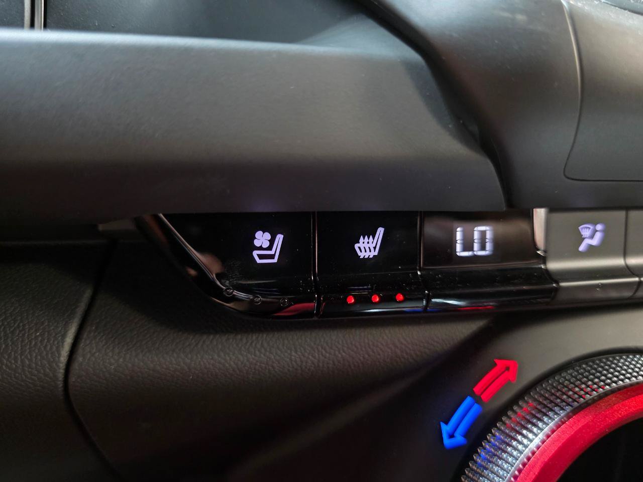 Used 2024 Chevrolet Camaro LT w/ RS Package RWD image 32