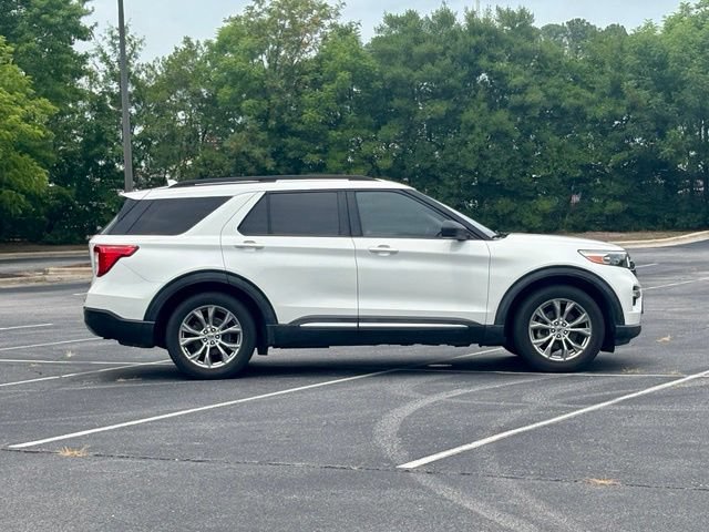 Used 2020 Ford Explorer XLT w/ Equipment Group 202A RWD image 11