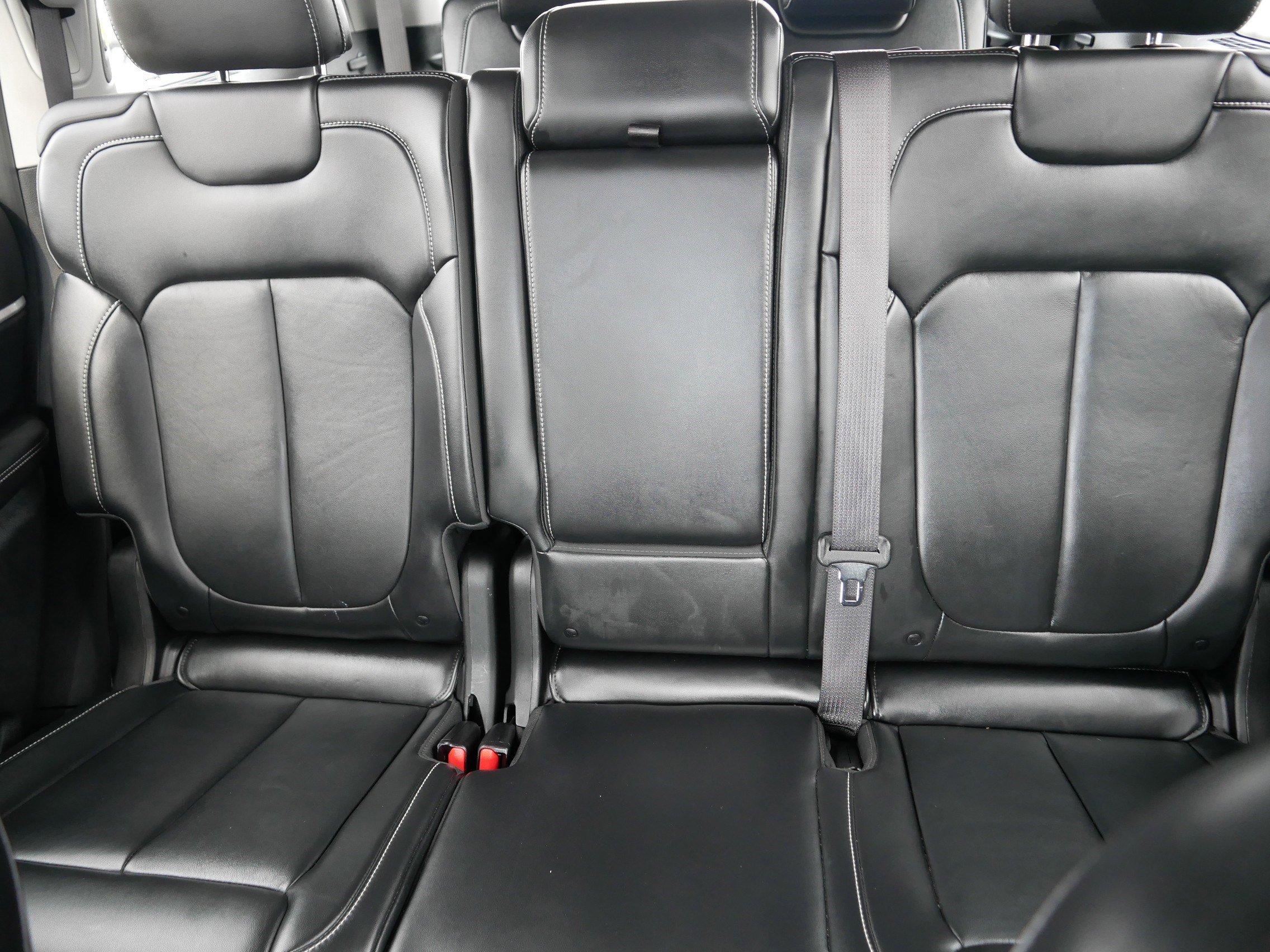 Used 2021 Jeep Grand Cherokee L Limited image 13