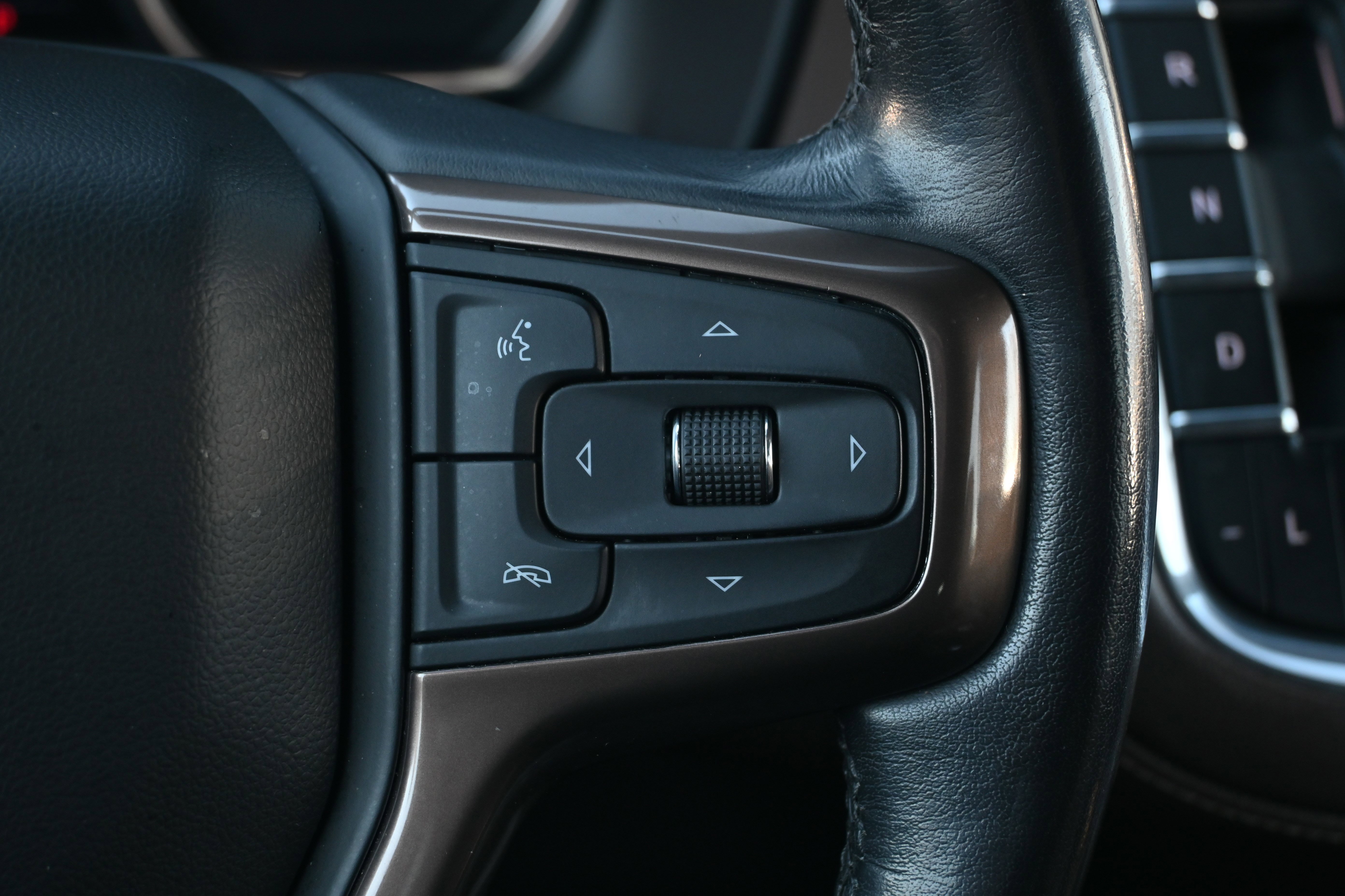 Used 2021 Chevrolet Tahoe High Country w/ Premium Package image 33