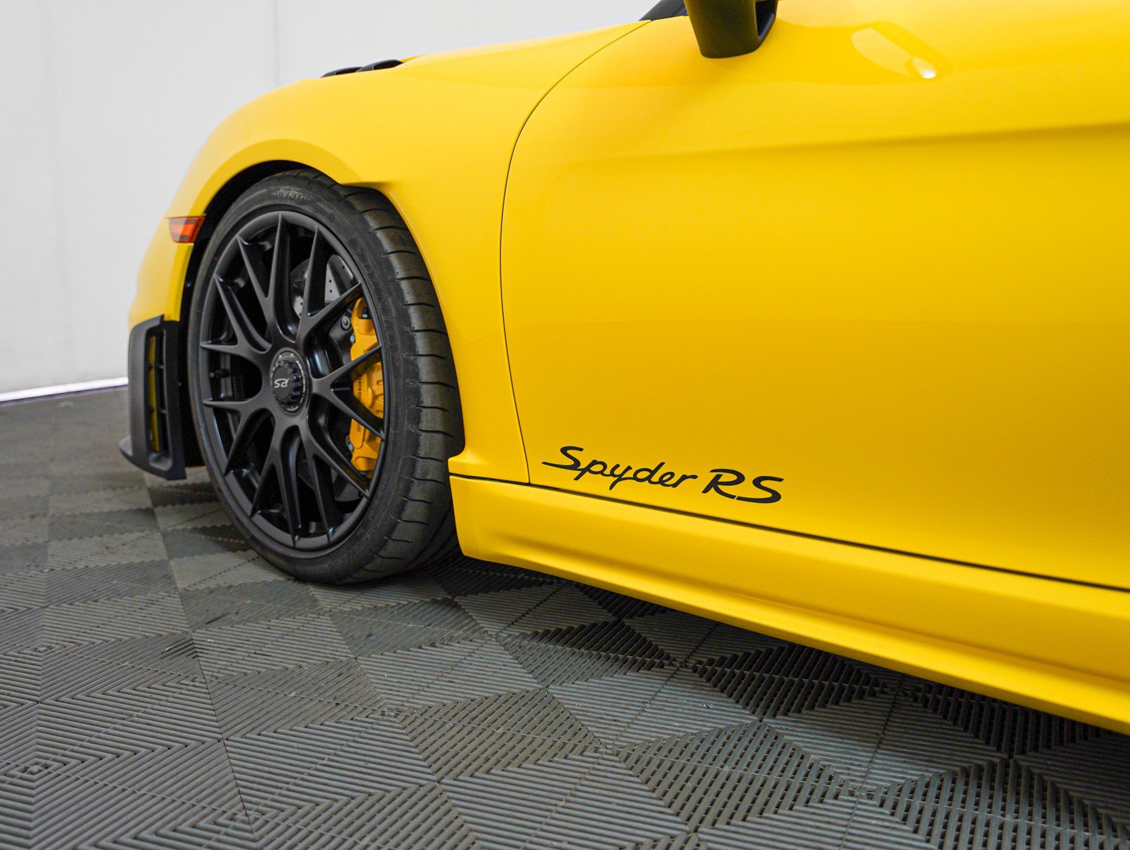 Used 2025 Porsche 718 Boxster Spyder RS image 29