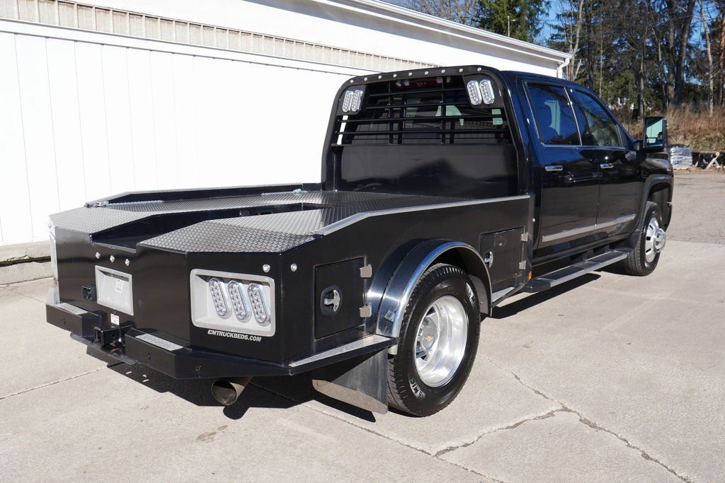 Used 2024 Chevrolet Silverado 3500 High Country w/ High Country Premium Package image 7