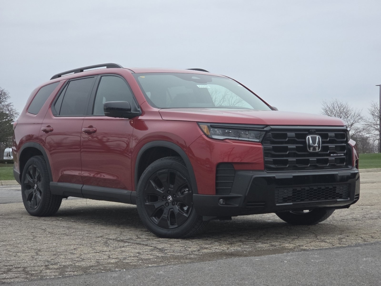 New 2026 Honda Pilot Black Edition image 2