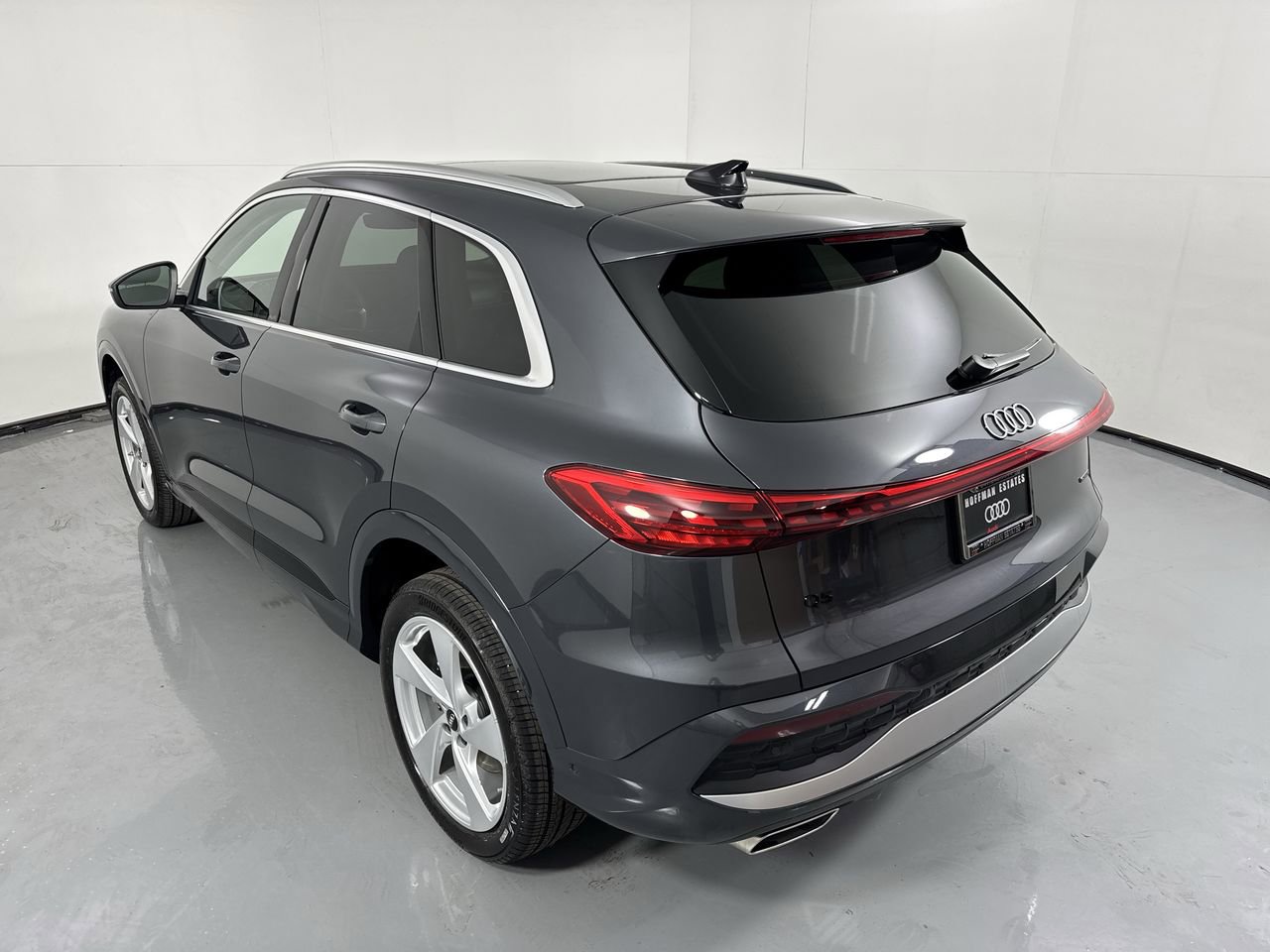 Used 2025 Audi Q5 Premium Plus w/ Premium Plus image 32