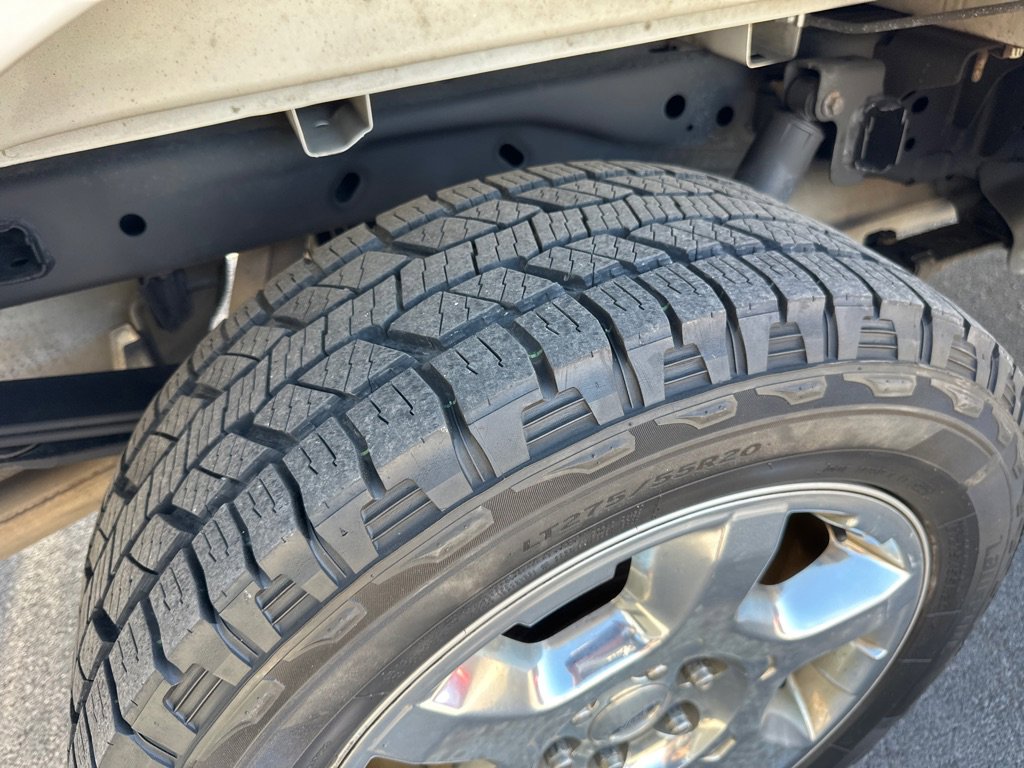 Used 2014 Ford F150 Lariat w/ Equipment Group 502A Luxury image 6