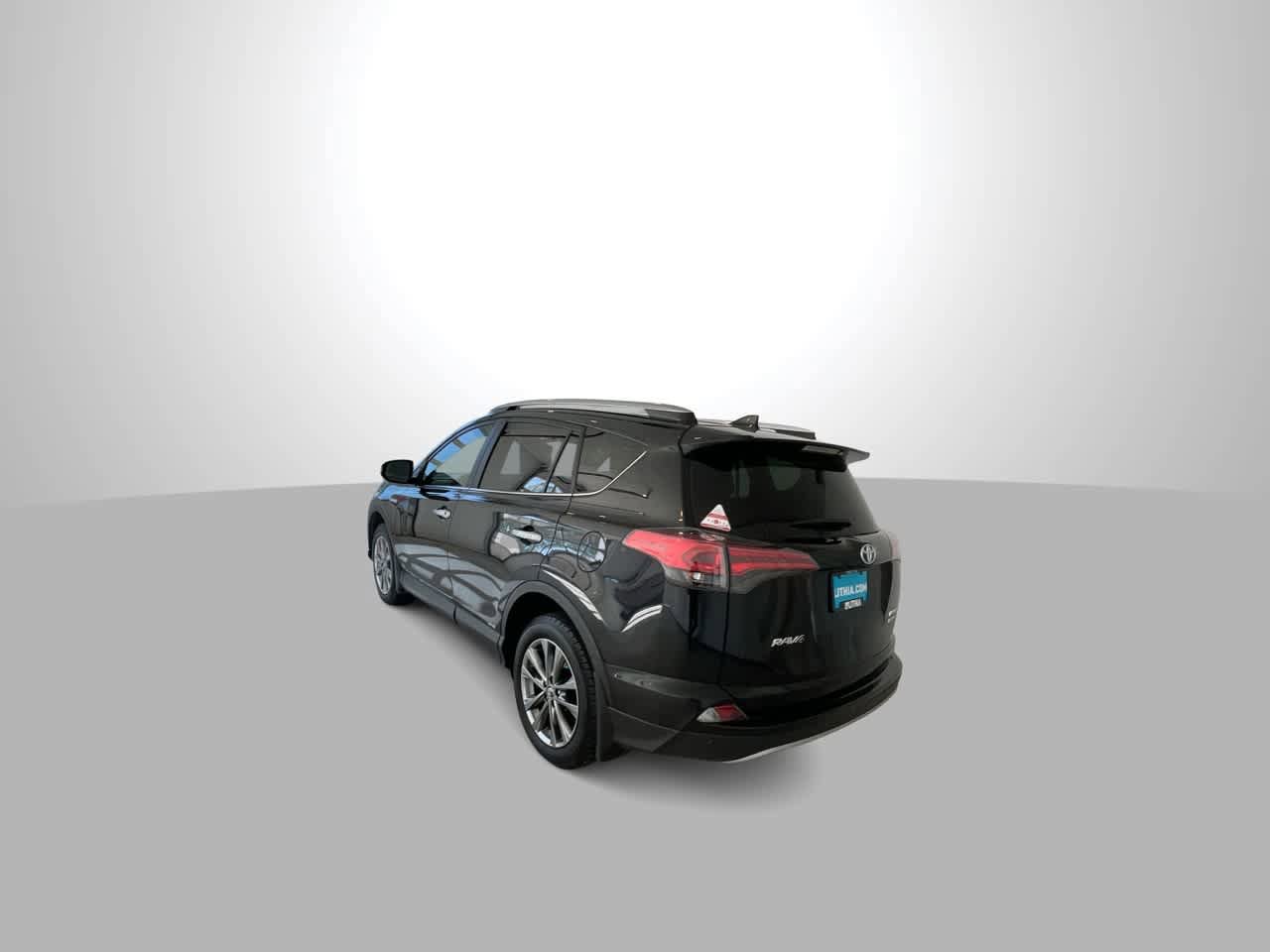 Used 2018 Toyota RAV4 Limited AWD/4WD image 6