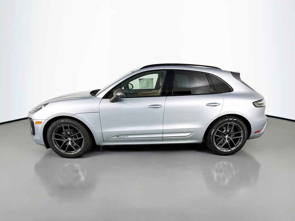 New 2026 Porsche Macan AWD/4WD image 2