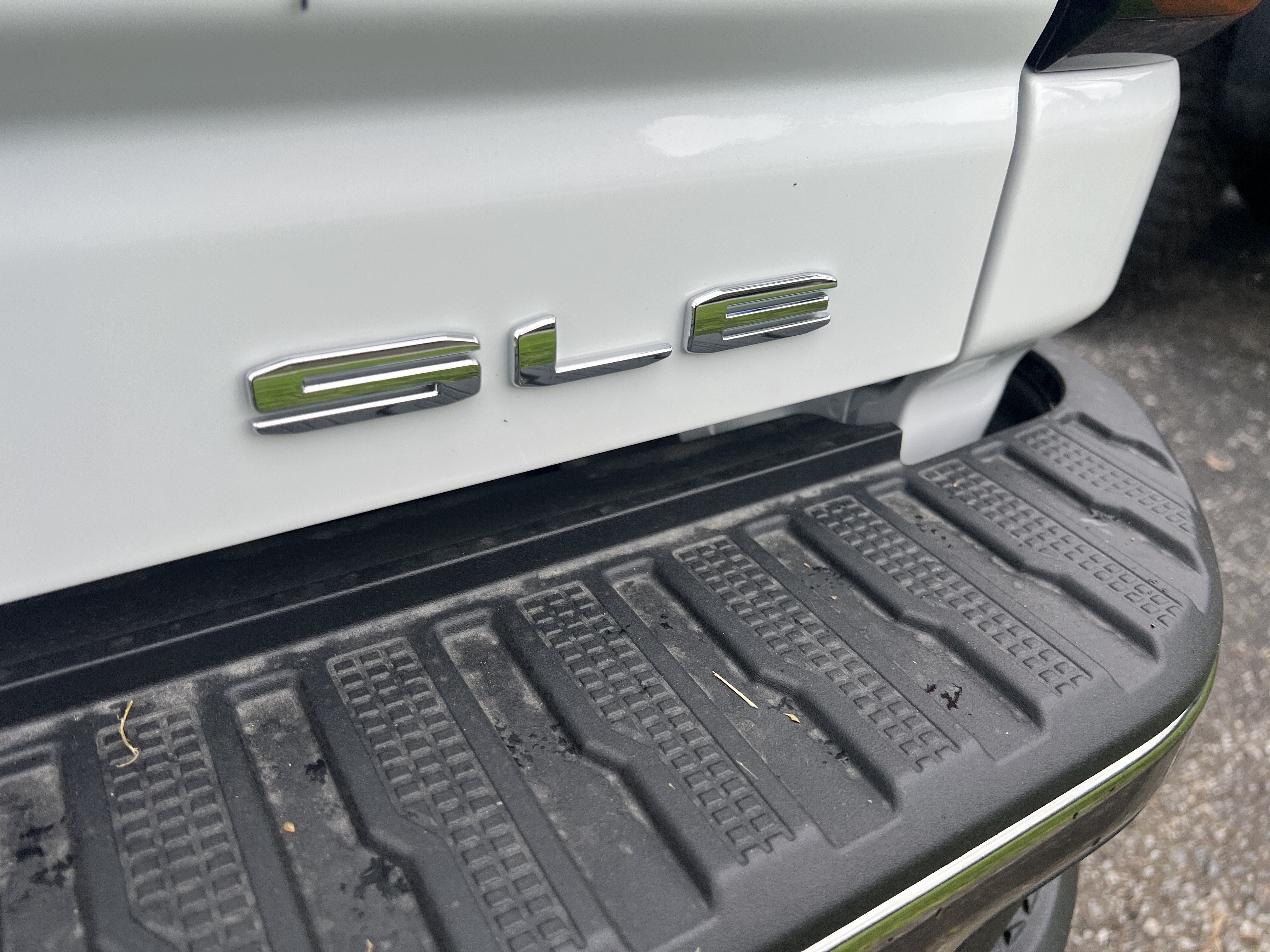 New 2026 GMC Sierra 3500 SLE w/ Remote Start Package AWD/4WD image 14