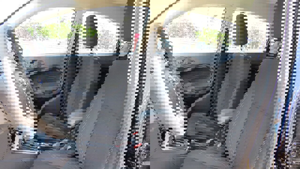 Used 2017 Ford Fiesta SE image 15