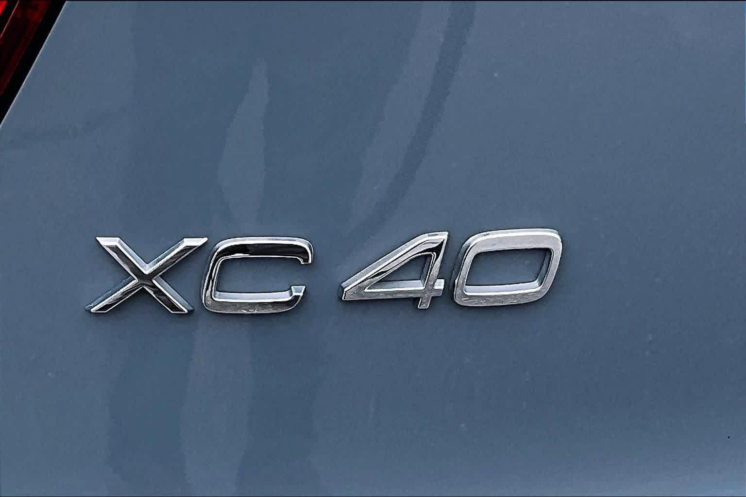 Used 2021 Volvo XC40 T5 R-Design AWD/4WD image 31