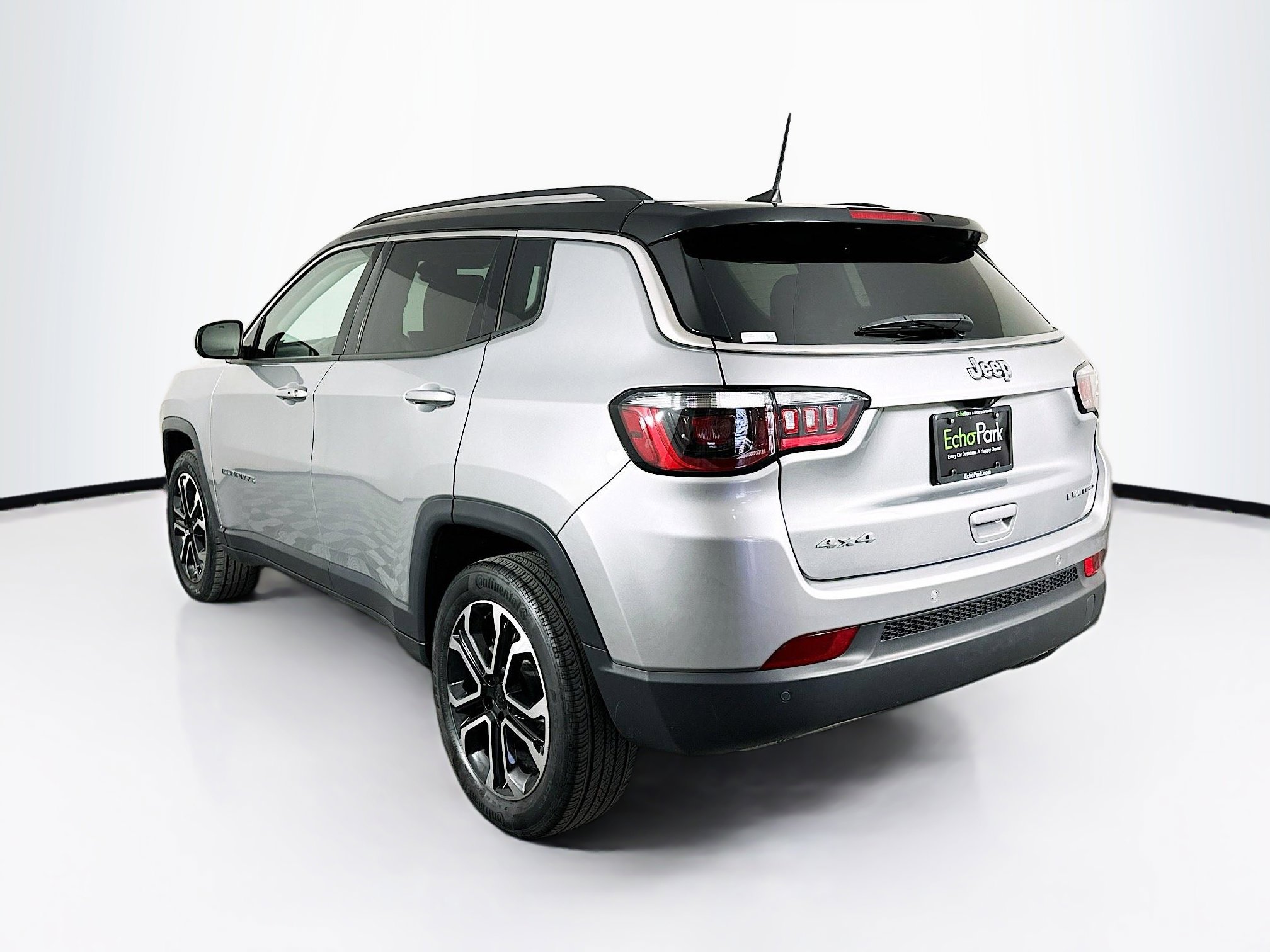 Used 2022 Jeep Compass Limited image 5