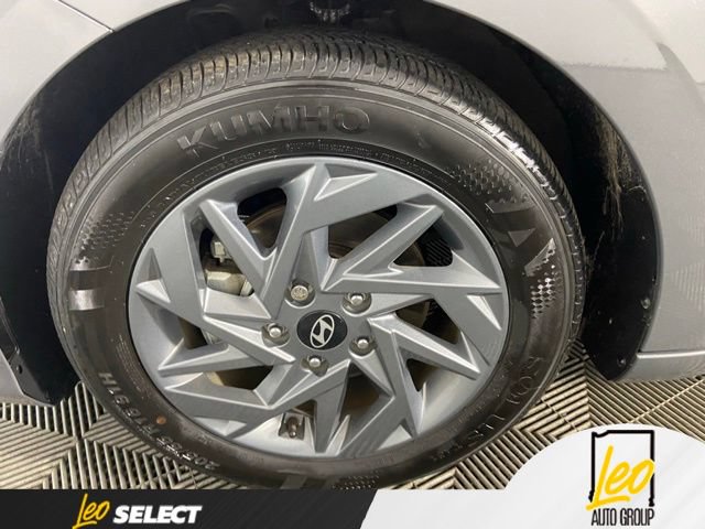 Used 2024 Hyundai Elantra SEL FWD image 25
