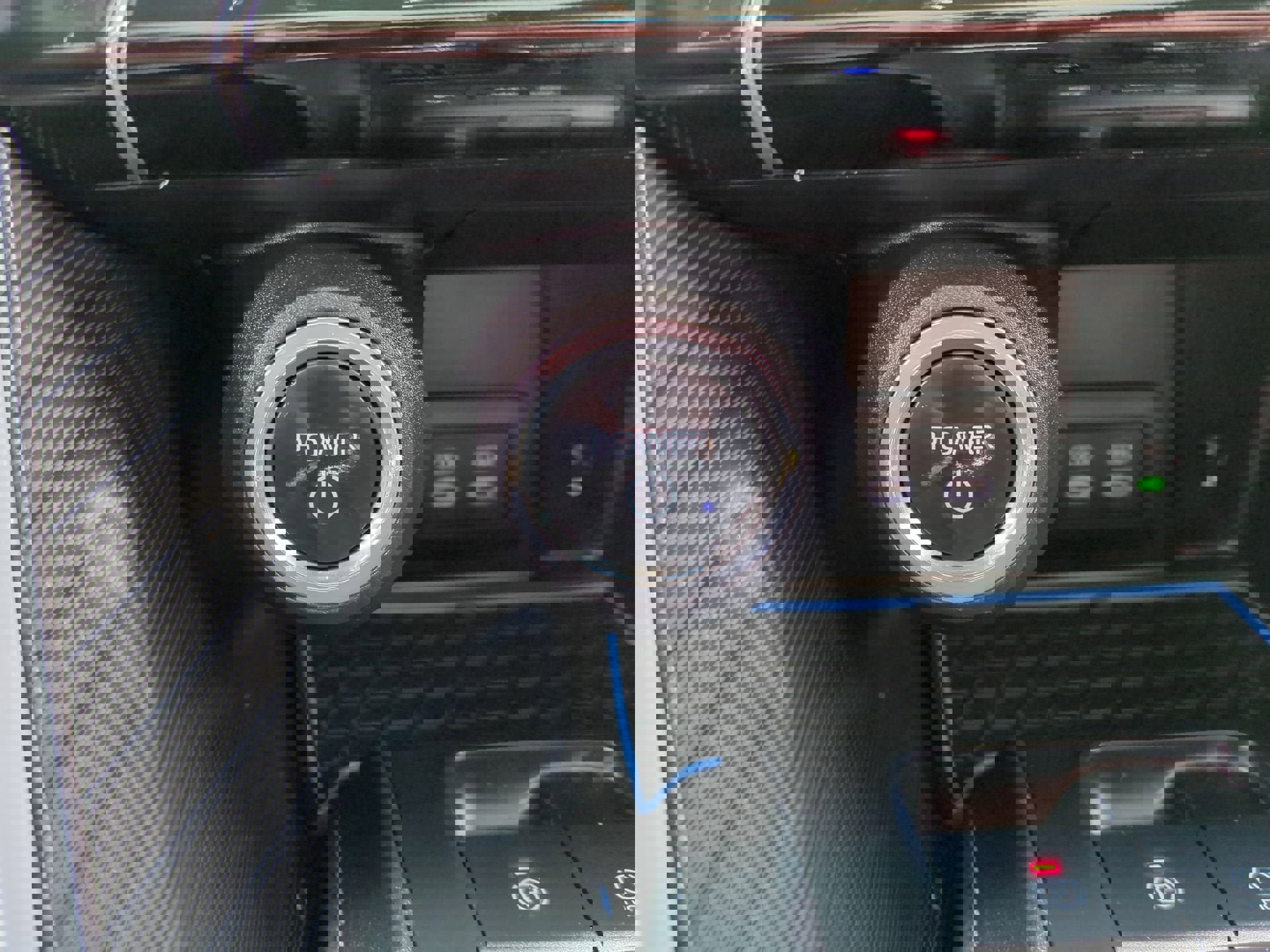 Used 2023 Toyota Venza Limited image 16