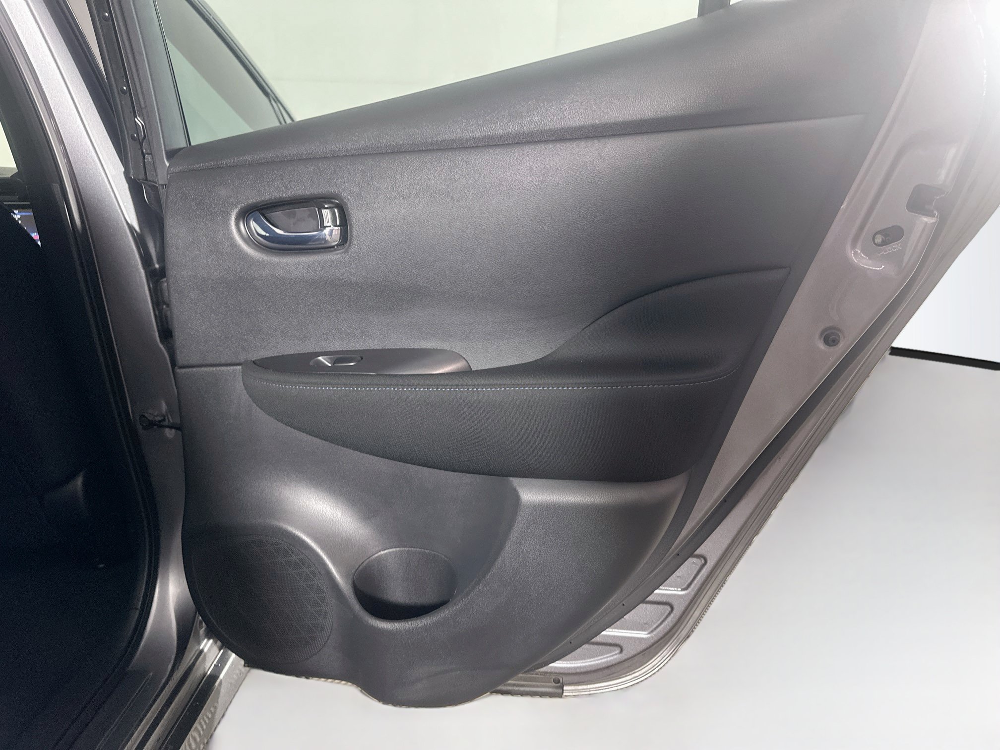 Used 2023 Nissan Leaf S FWD image 28
