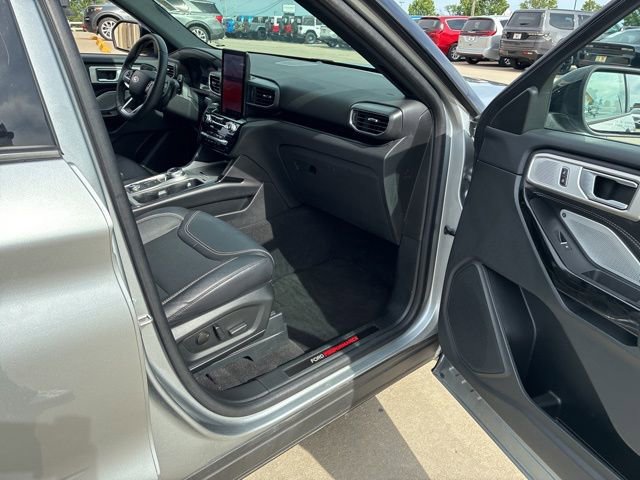 Used 2024 Ford Explorer ST w/ Equipment Group 401A AWD/4WD image 24