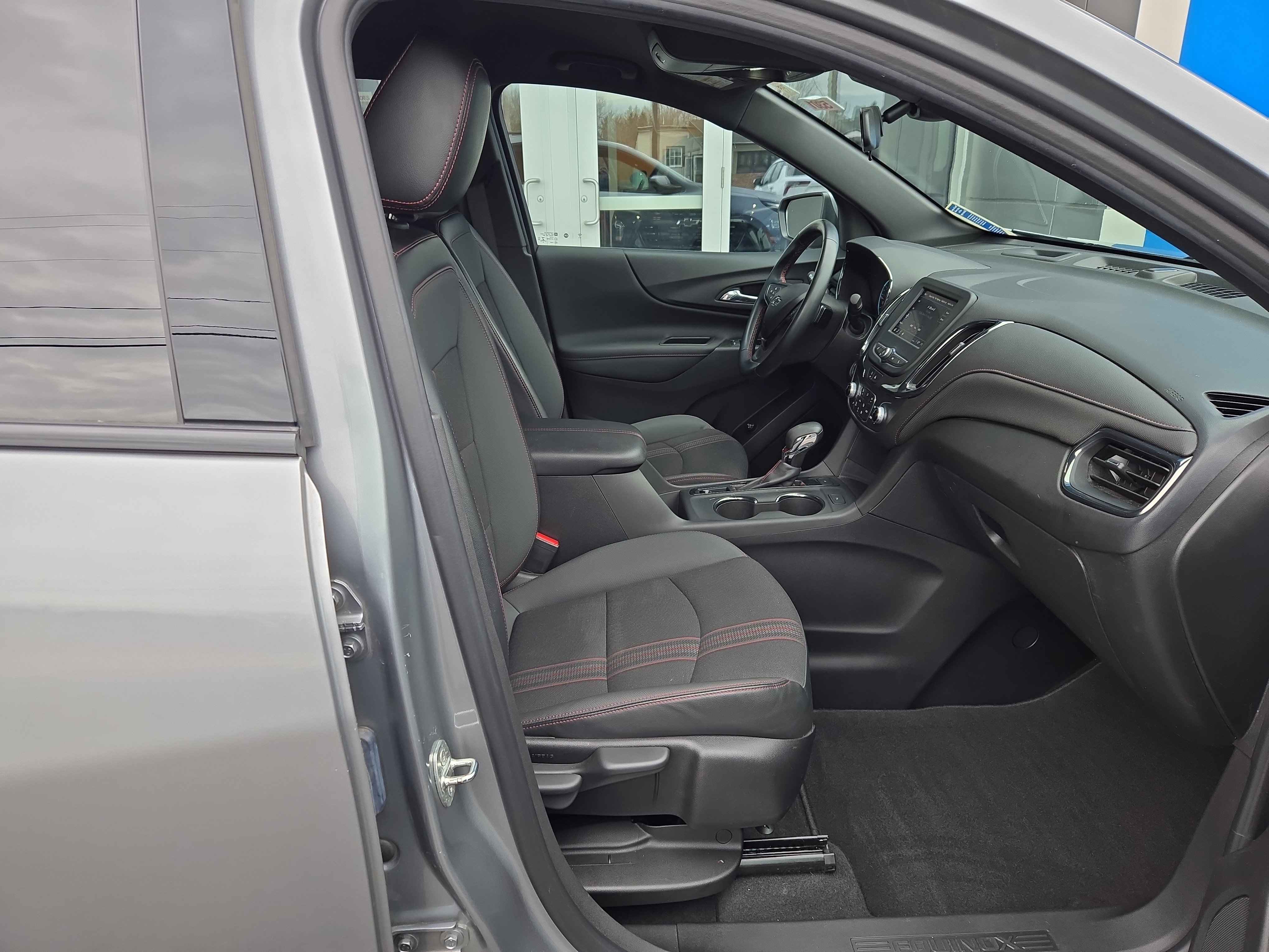 Certified 2023 Chevrolet Equinox RS image 18