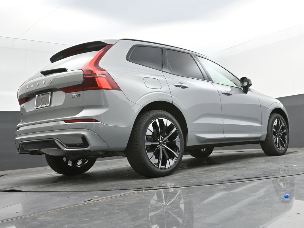 New 2026 Volvo XC60 B5 Plus w/ Protection Package Premier image 27