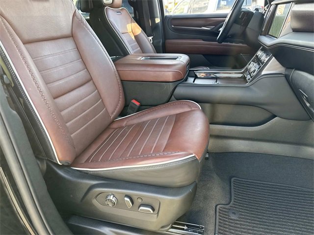 Used 2024 GMC Yukon Denali Ultimate image 11