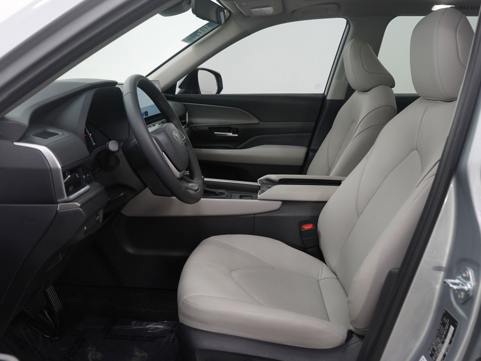 Used 2025 Toyota Grand Highlander AWD Hybrid image 16