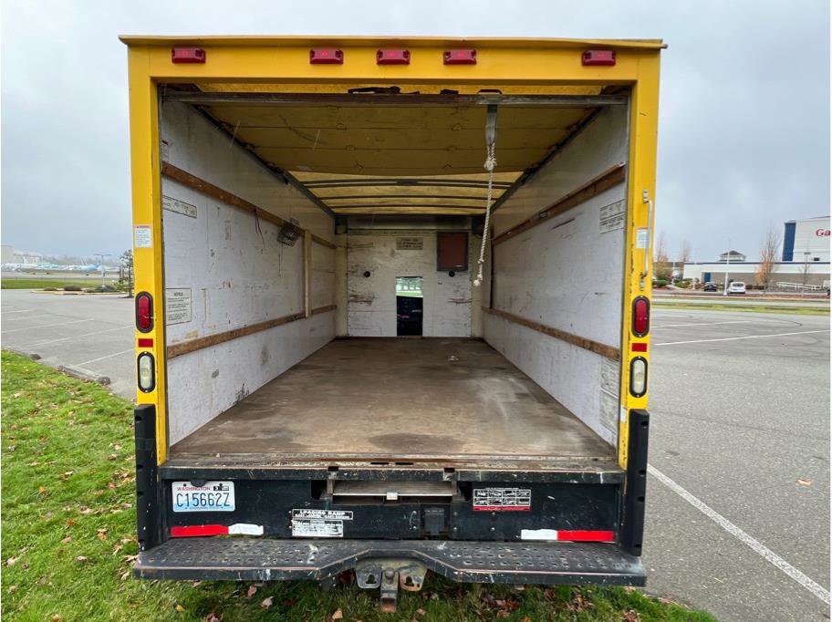 Used 2008 GMC Savana 3500 RWD image 5