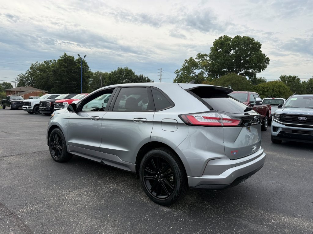 Used 2023 Ford Edge ST-Line AWD/4WD image 4