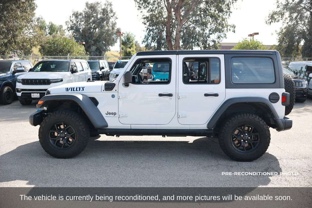 Used 2024 Jeep Wrangler Unlimited AWD/4WD image 2