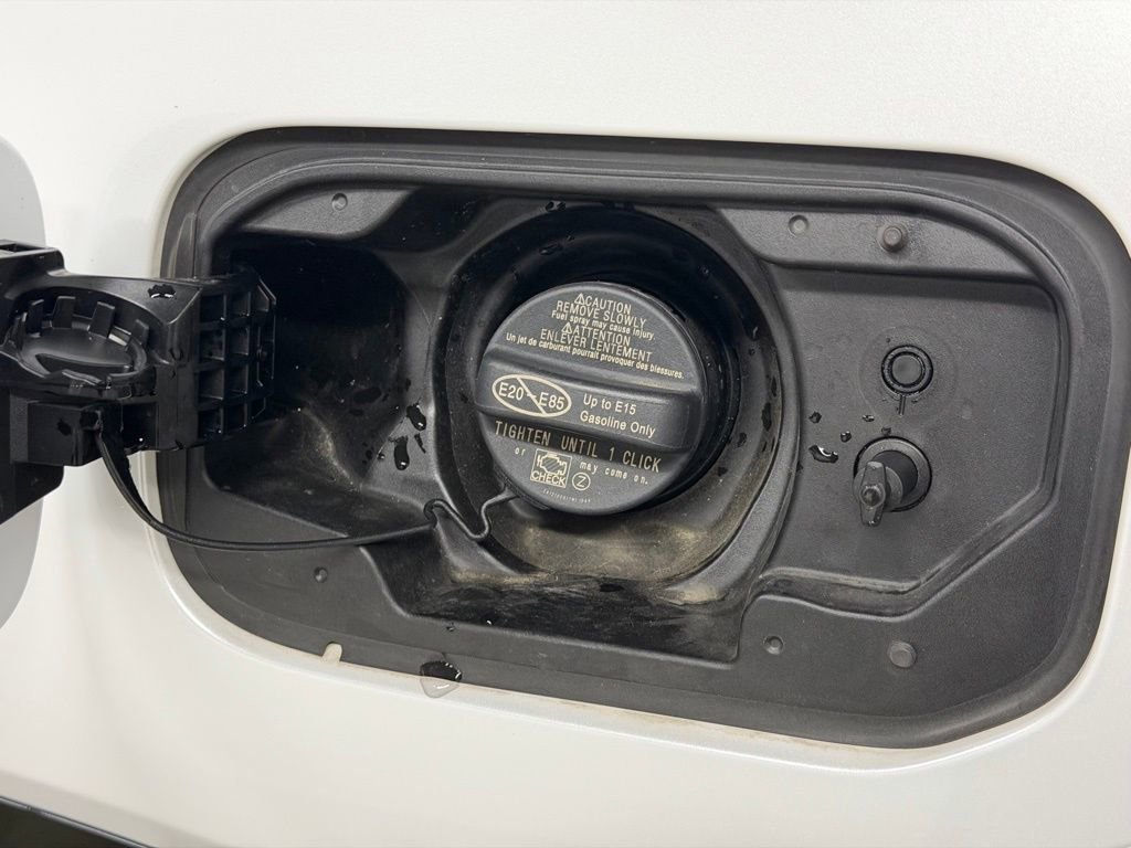 Used 2025 Toyota Crown Signia XLE image 13