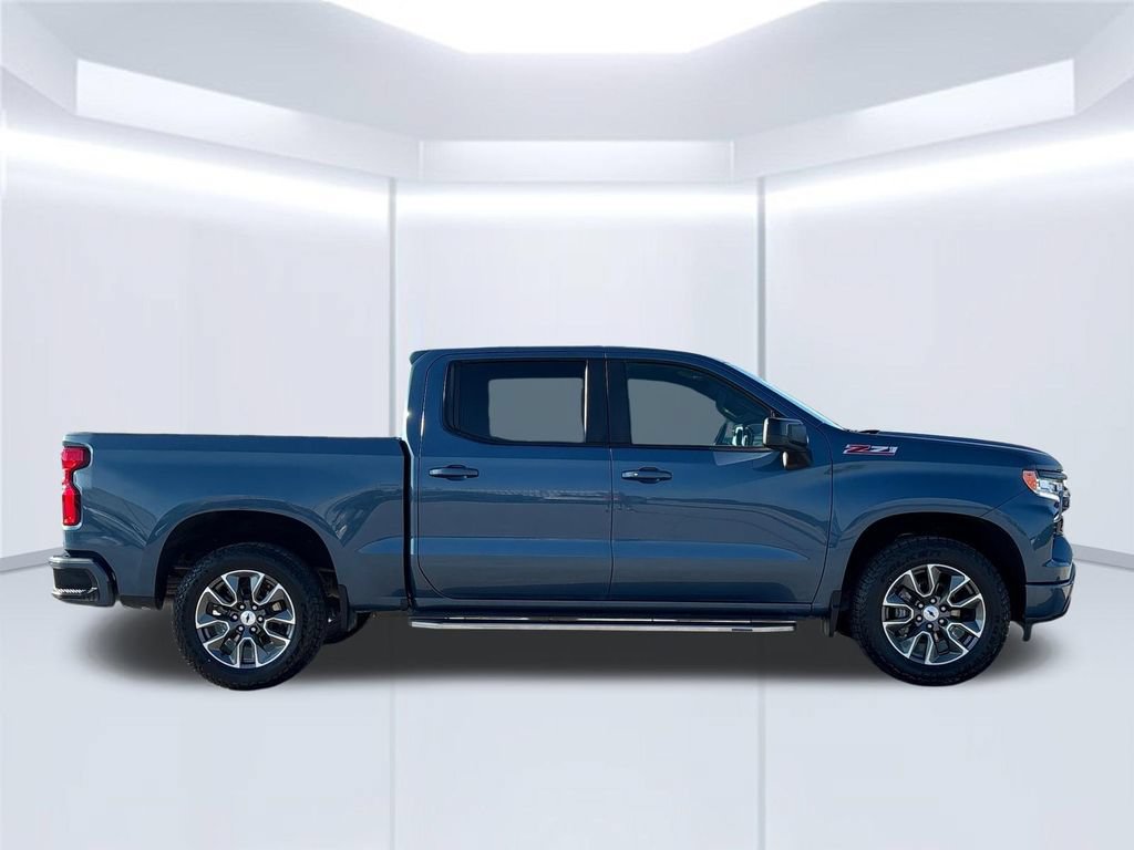 Used 2024 Chevrolet Silverado 1500 RST AWD/4WD image 9