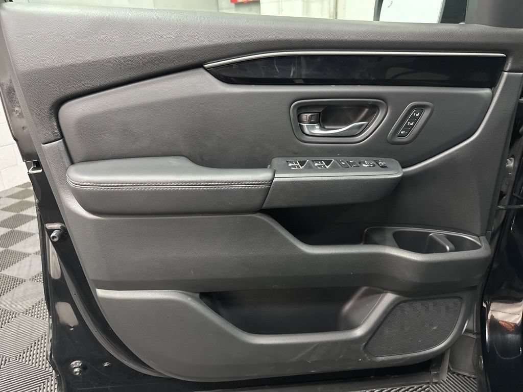 Used 2023 Honda Pilot EX-L image 18
