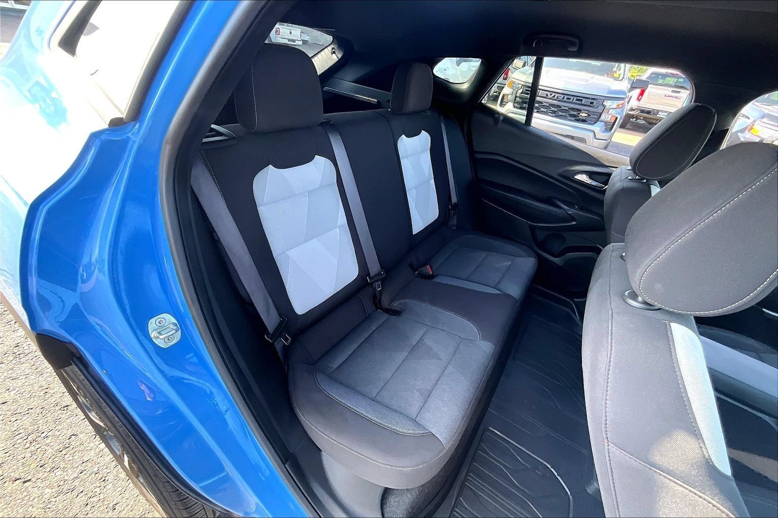 Used 2024 Chevrolet Trax RS w/ Driver Confidence Package FWD image 27