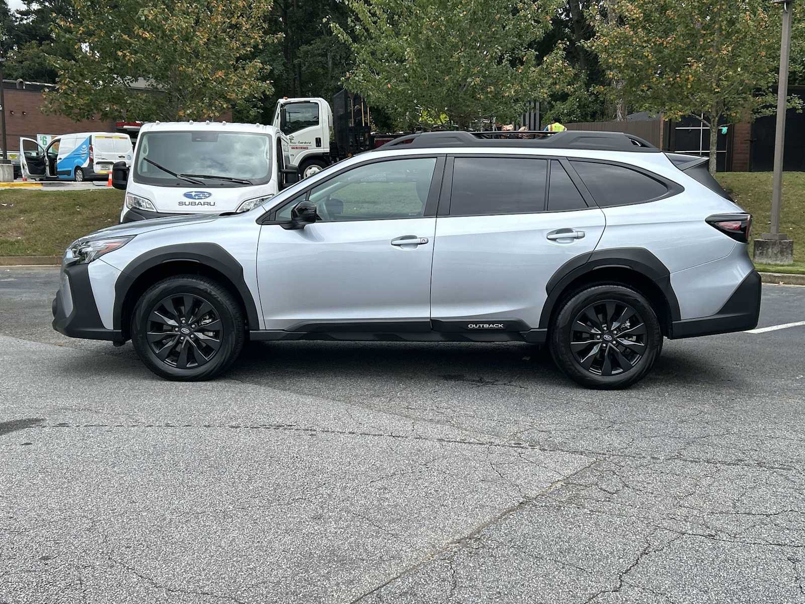Used 2024 Subaru Outback Onyx Edition AWD/4WD image 2